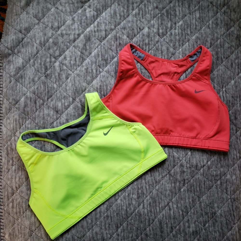 2 Nike Dri-Fit Sports Bras Size Medium